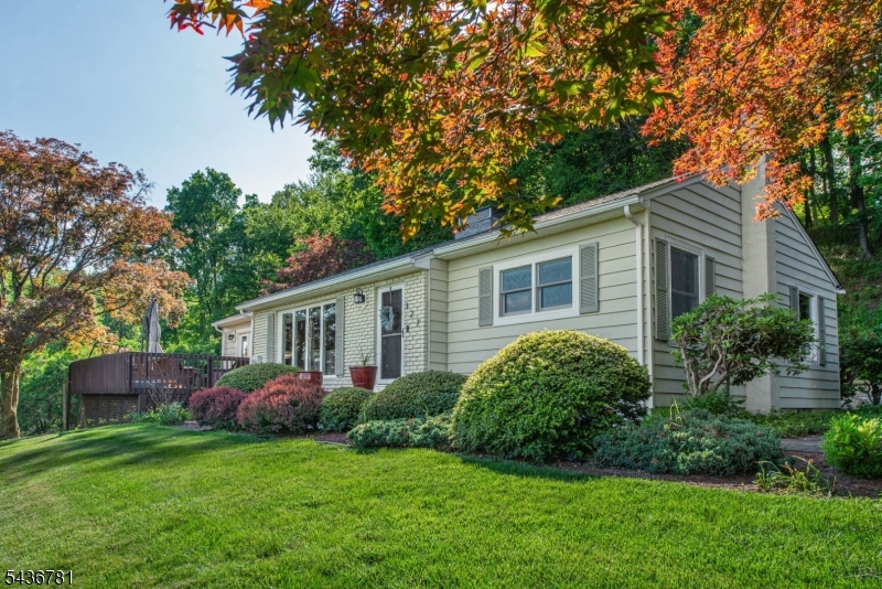 327 Pleasant Hill Road Chester NJ 07836