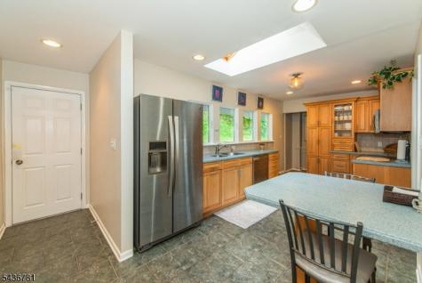 327 Pleasant Hill Road Chester NJ 07836