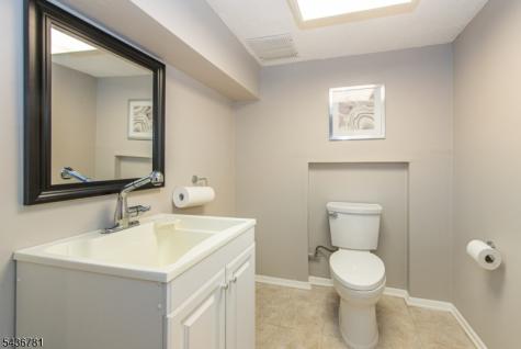 327 Pleasant Hill Road Chester NJ 07836