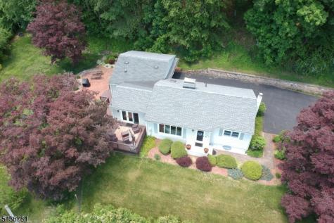 327 Pleasant Hill Road Chester NJ 07836