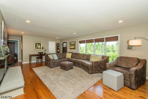 327 Pleasant Hill Road Chester NJ 07836