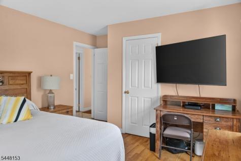 70 Hillview Avenue Franklin NJ 08823