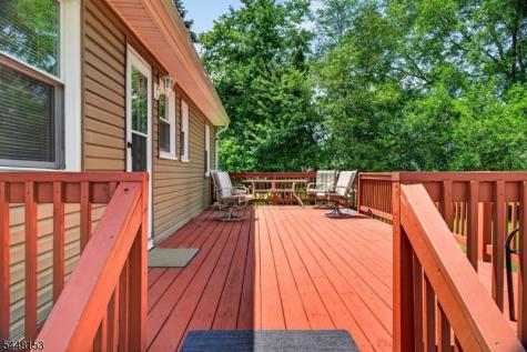 70 Hillview Avenue Franklin NJ 08823