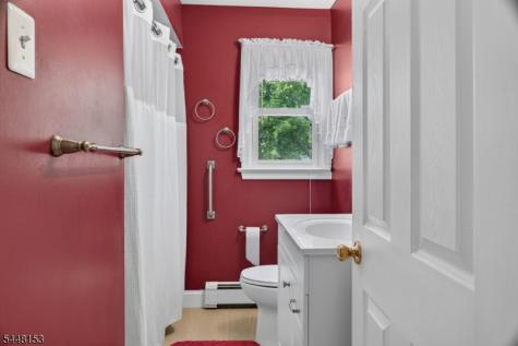 70 Hillview Avenue Franklin NJ 08823