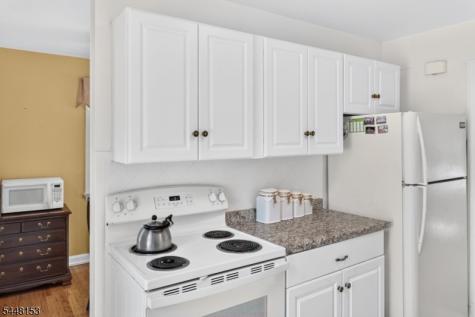 70 Hillview Avenue Franklin NJ 08823