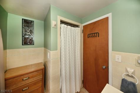 115 Center Street Pompton Lakes NJ 07442