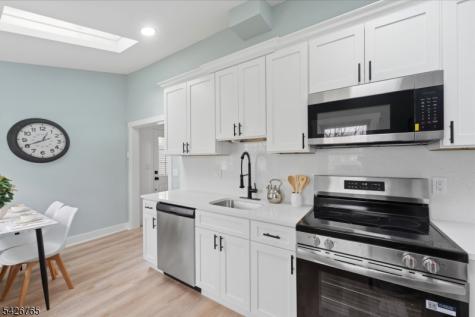 46 Wildwood Road Jefferson NJ 07438