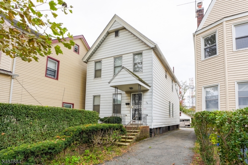 233 N Park Street East Orange NJ 07017