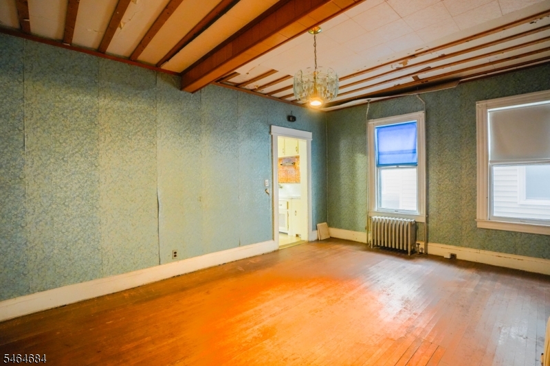 233 N Park Street East Orange NJ 07017