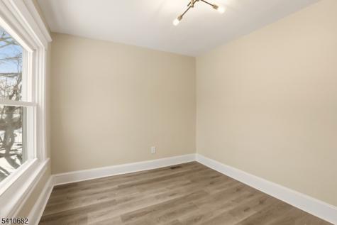 143 Smith Street Newark NJ 07106