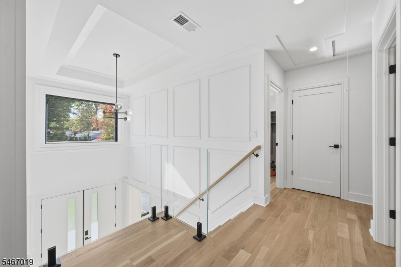 31 Ashwood Drive Livingston NJ 07039