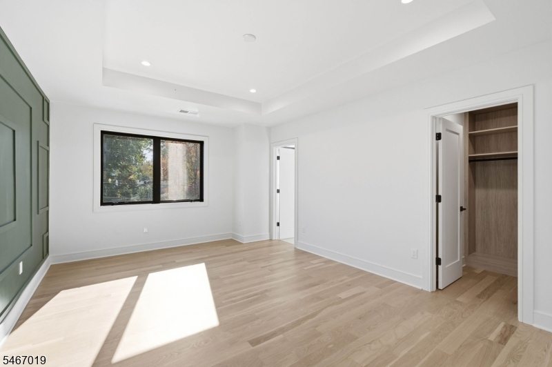 31 Ashwood Drive Livingston NJ 07039