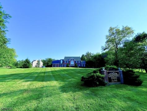 2 Harvest Lane Washington NJ 07853