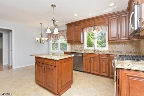 6 Dana Court South Brunswick NJ 08540