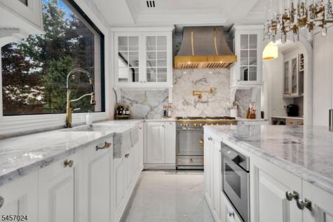 5 Abbington Way Mendham NJ 07945