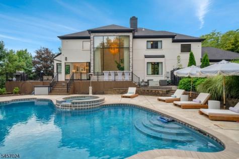 5 Abbington Way Mendham NJ 07945