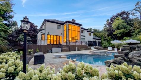 5 Abbington Way Mendham NJ 07945