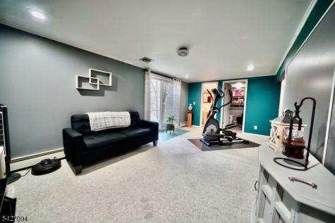 51 Lounsberry Hollow Road Vernon NJ 07461