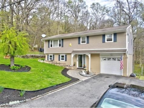 51 Lounsberry Hollow Road Vernon NJ 07461