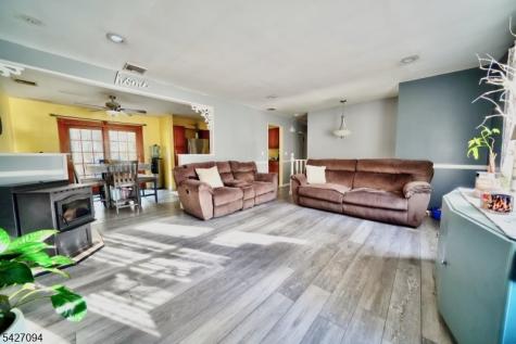 51 Lounsberry Hollow Road Vernon NJ 07461