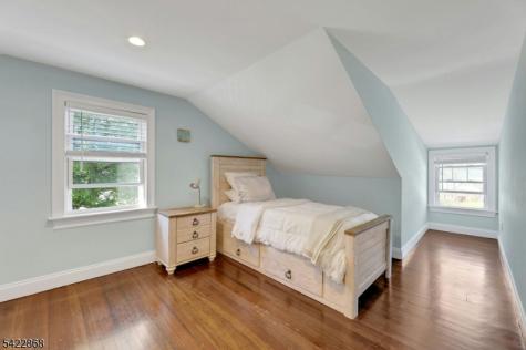 28 Harper Terrace Cedar Grove NJ 07009