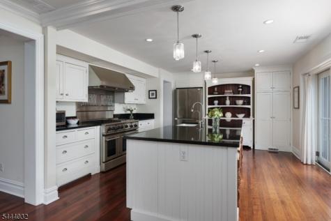 8 Flanders Valley Court Montgomery NJ 08558