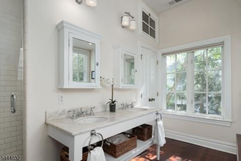8 Flanders Valley Court Montgomery NJ 08558