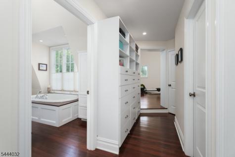 8 Flanders Valley Court Montgomery NJ 08558