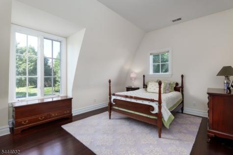 8 Flanders Valley Court Montgomery NJ 08558