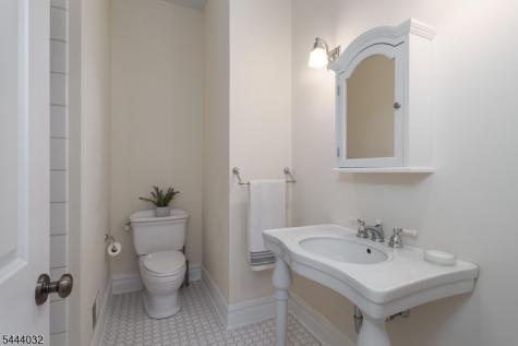 8 Flanders Valley Court Montgomery NJ 08558