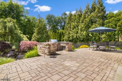 12 Longell Drive Wayne NJ 07470