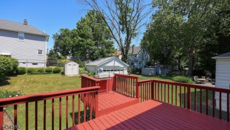61 W Clay Avenue Roselle Park NJ 07204