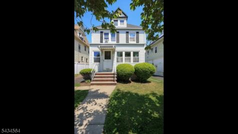 61 W Clay Avenue Roselle Park NJ 07204