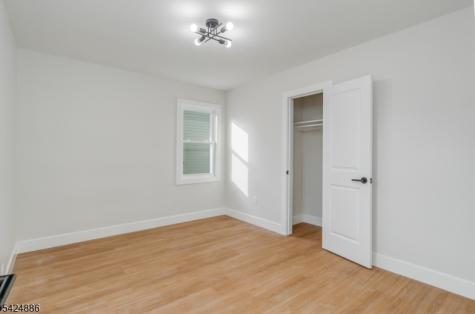 148 Hansbury Avenue Newark NJ 07112