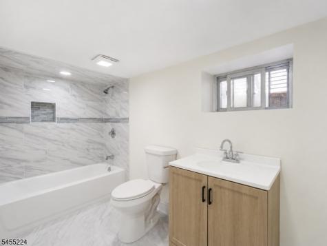 187 Rutledge Avenue East Orange NJ 07017