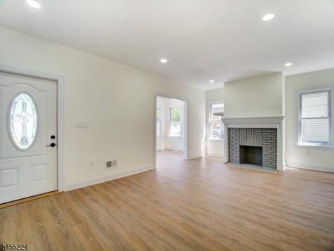 187 Rutledge Avenue East Orange NJ 07017