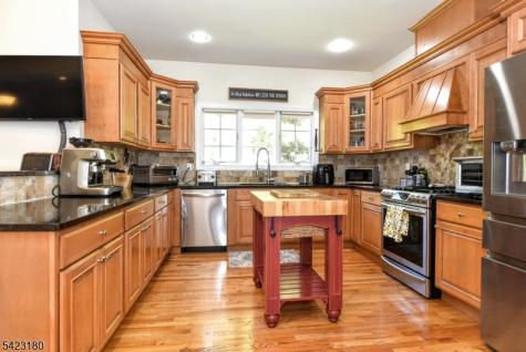 1 Kingsland Road Montville NJ 07005