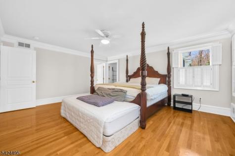 44 Country Acres Drive Union NJ 08827