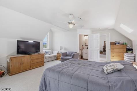 738 County Road 519 White NJ 07823