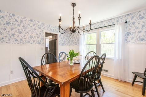 87 Oakdale Road Chester NJ 07930