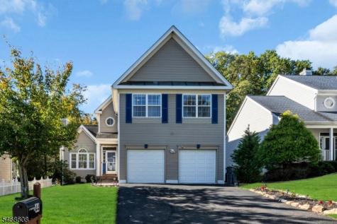 44 Plantation Road Readington NJ 08889