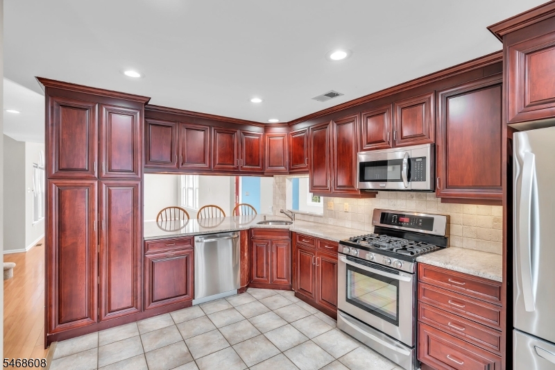 44 Plantation Road Readington NJ 08889