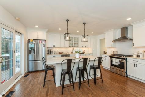 8 Cypress Court Fairfield NJ 07004