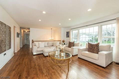 8 Cypress Court Fairfield NJ 07004