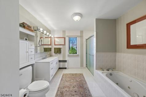 40 Birchwood Avenue West Orange NJ 07052