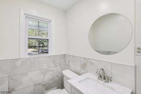 2004 Winding Brook Way Scotch Plains NJ 07076