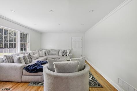 2004 Winding Brook Way Scotch Plains NJ 07076
