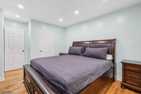 2004 Winding Brook Way Scotch Plains NJ 07076