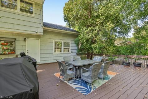 2004 Winding Brook Way Scotch Plains NJ 07076