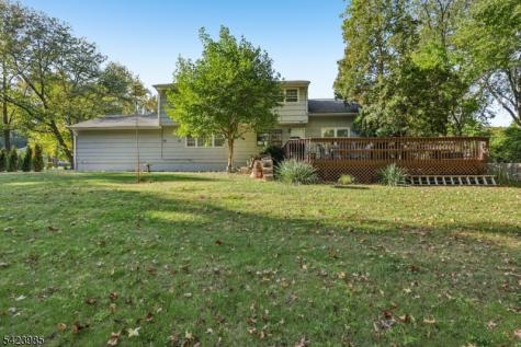 2004 Winding Brook Way Scotch Plains NJ 07076